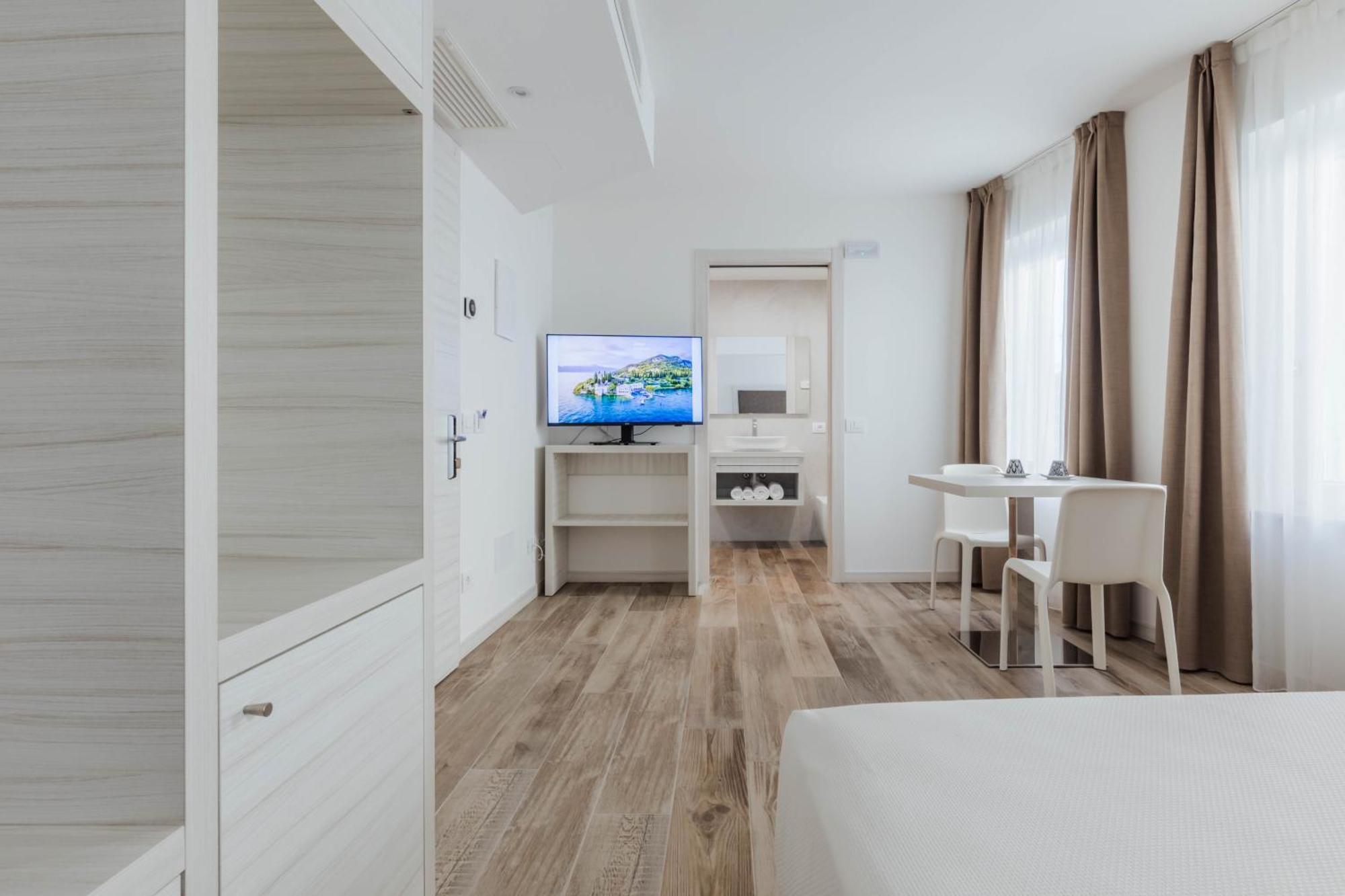 Hotel Giardinetto Garda  Luaran gambar