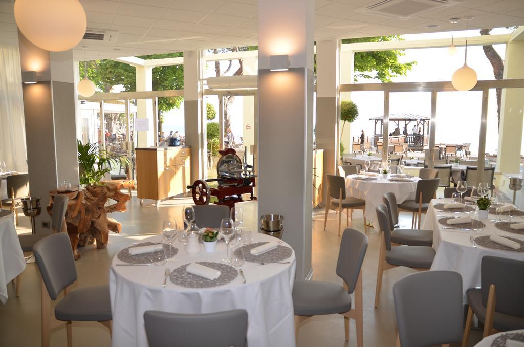 Hotel Giardinetto Garda  Luaran gambar